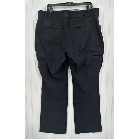 Duluth Trading Pants 18x31 Dry On The Fly Convertible Bootcut Hiking Roll Up EUC - Picture 4 of 14